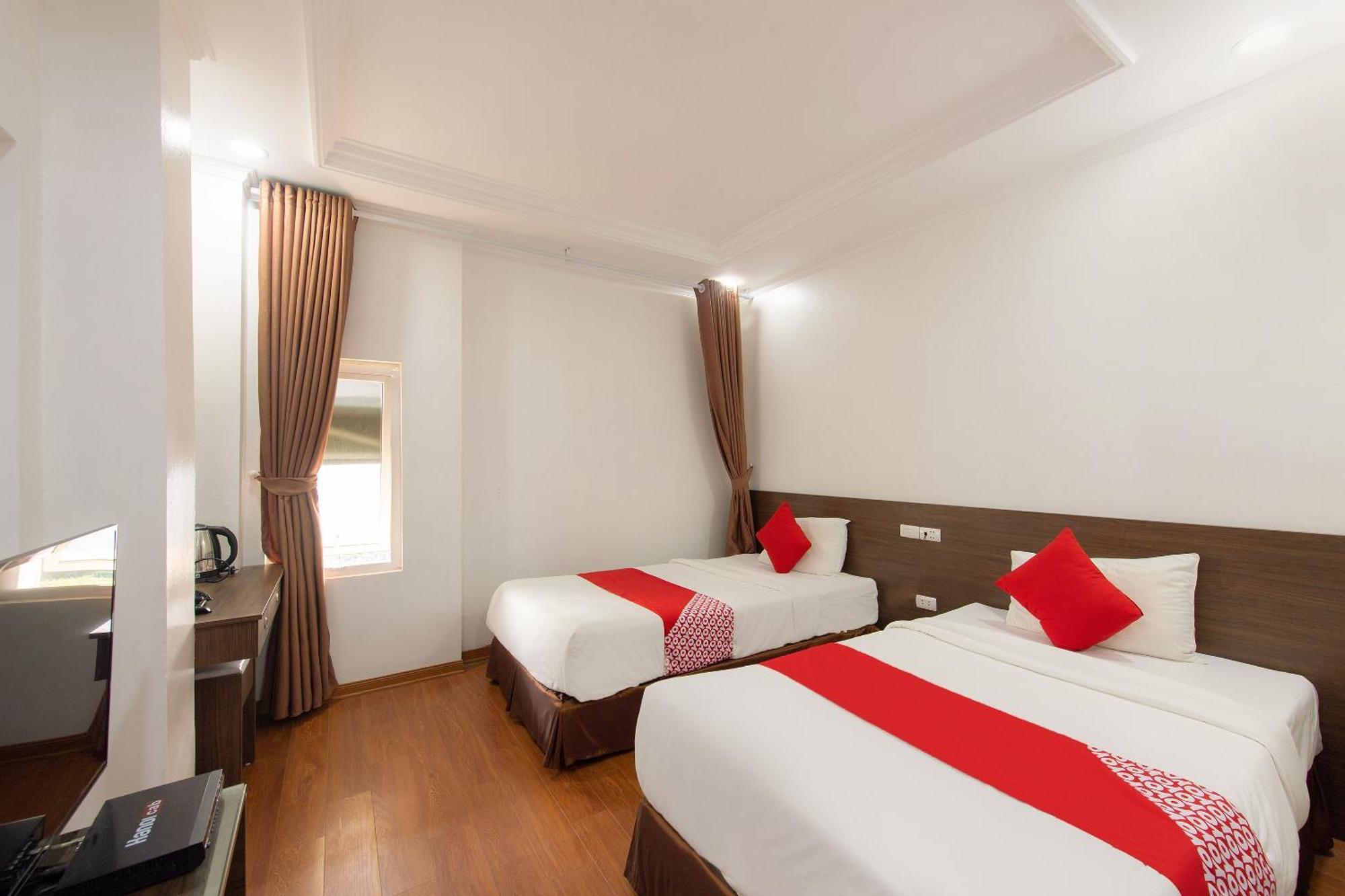 Super Oyo Capital O 387 Bach Duong Hotel Ханой Екстер'єр фото